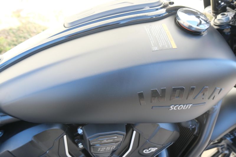 NEW 2025 INDIAN MOTORCYCLE SPORT SCOUT LIMITED WITH TECH PACKAGE  Family PowerSports (877) 886-1997 familypowersports.com 
