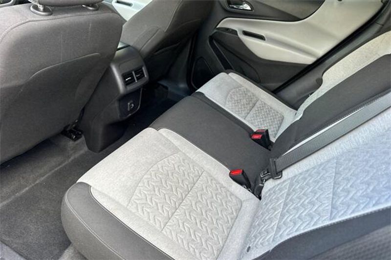 2023 Chevrolet Equinox LTImage 10