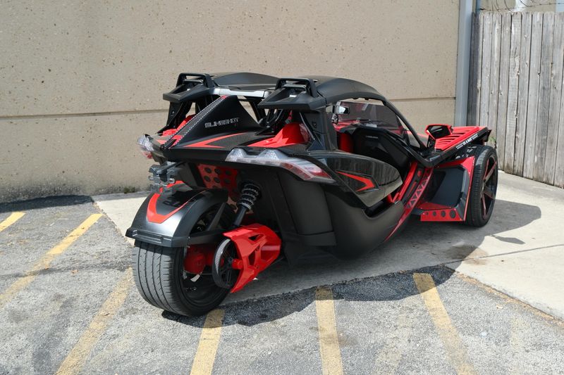 2020 Polaris SLINGSHOT R BLACK AND RED Image 9