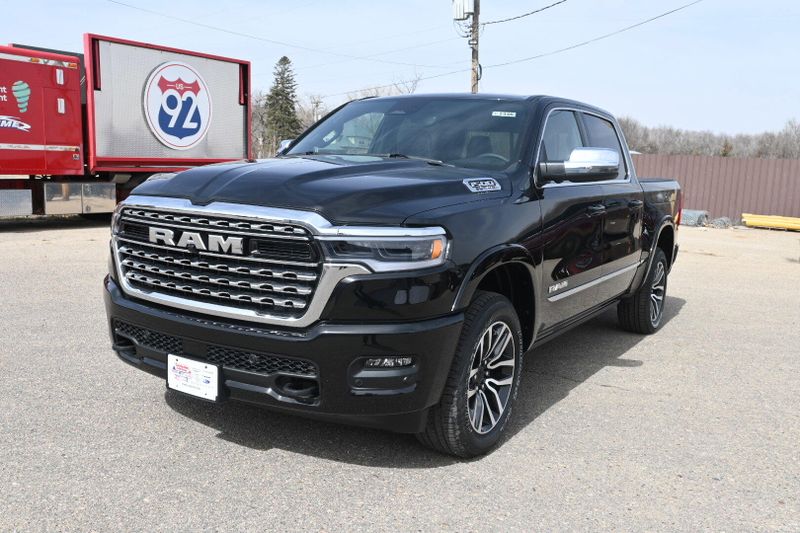 2025 RAM 1500 LimitedImage 4