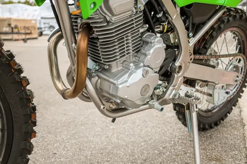 NEW 2026 KAWASAKI KLX230R S Image 11