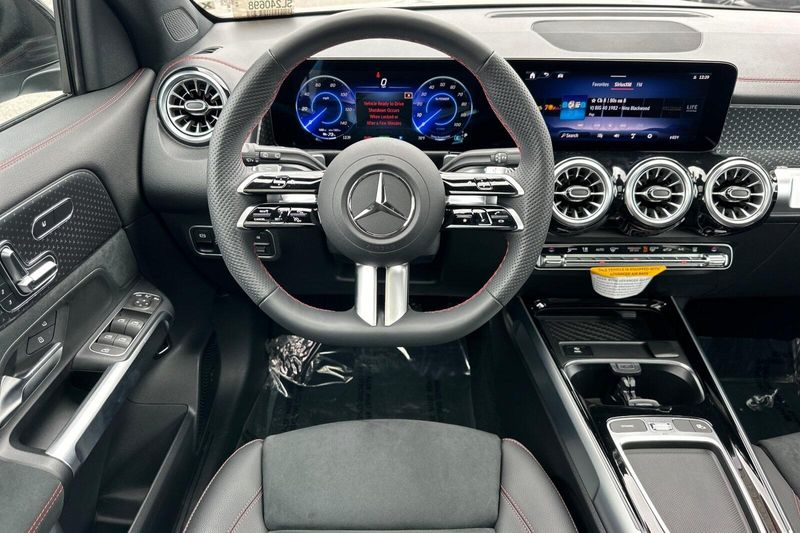2024 Mercedes-Benz EQB 300Image 16