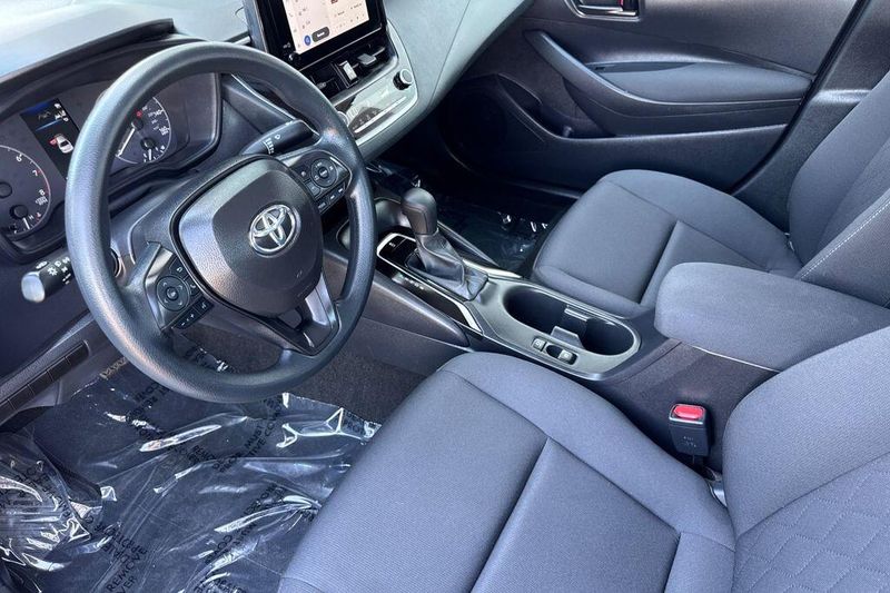 Used 2025 Toyota Corolla LEImage 9