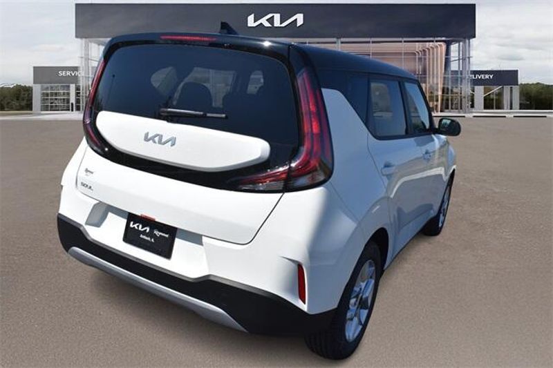 New 2025 Kia Soul SImage 3