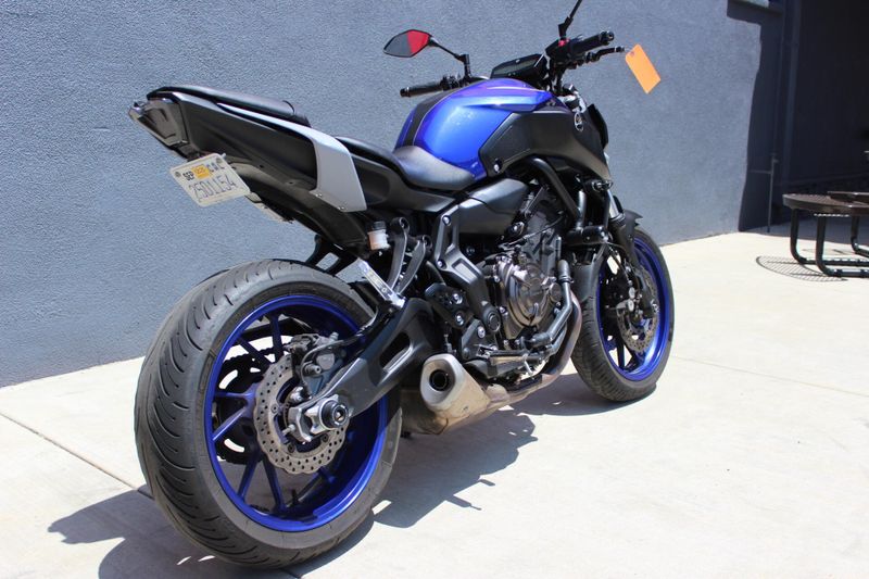 2020 Yamaha MT 07 Image 6