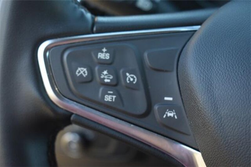 Used 2024 Chevrolet Equinox LTImage 32