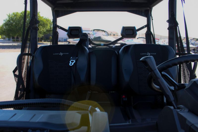 2025 Can-Am DEFENDER MAX LONE STAR HD10 STEALTH BLACK Image 3