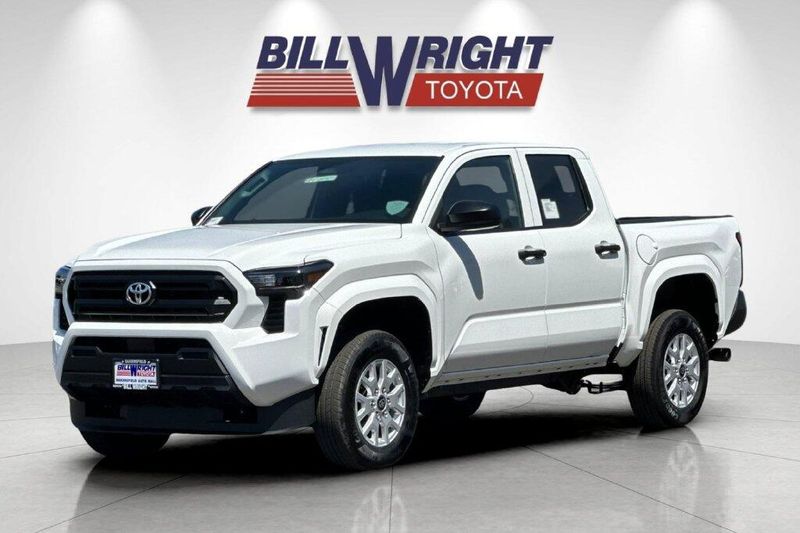 New 2026 Toyota Tacoma SRImage 7