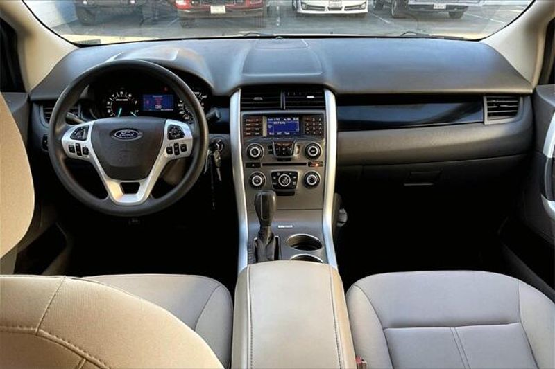 2013 Ford Edge SEImage 15