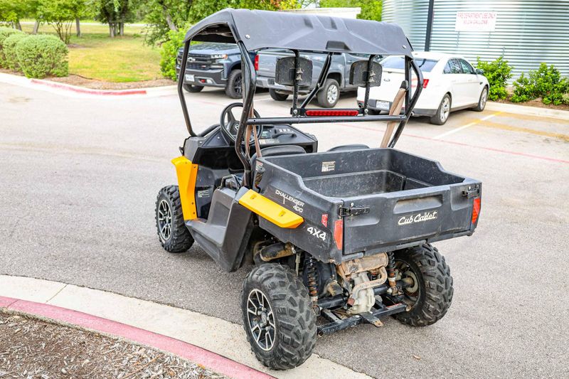 Used 2018 CUB CADET CHALLENGER 400  BLACK AND YELLOW Image 29