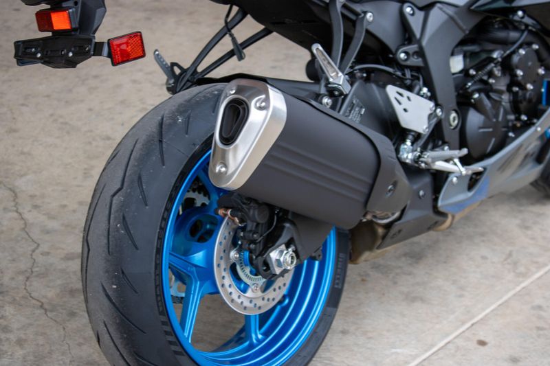 NEW 2026 KAWASAKI NINJA ZX6R Image 8