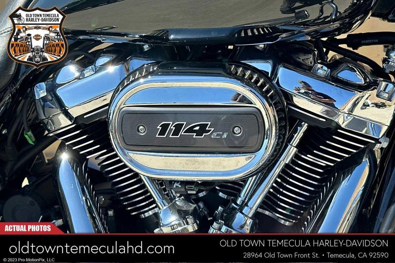 2022 Harley-Davidson Street Glide in a Black exterior color. BMW Motorcycles of Temecula – Southern California (951) 506-6903 bmwmotorcyclesoftemecula.com 