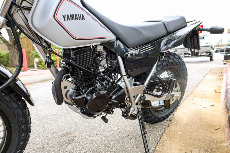 NEW 2027 YAMAHA TW200 Image 3