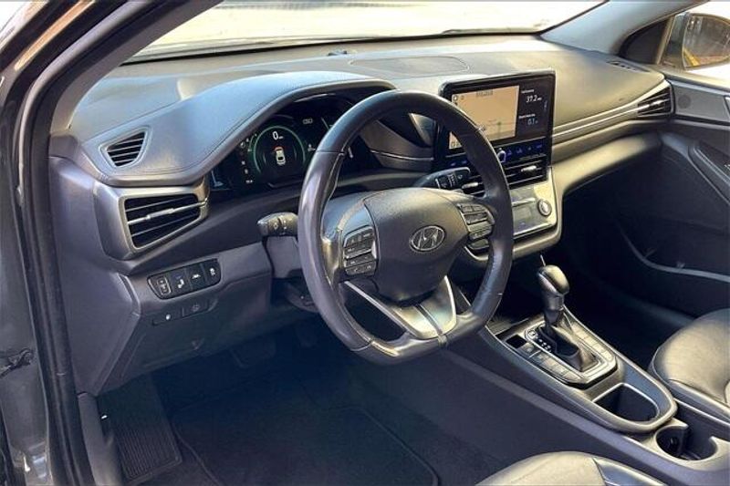 2020 Hyundai Ioniq Hybrid LimitedImage 14