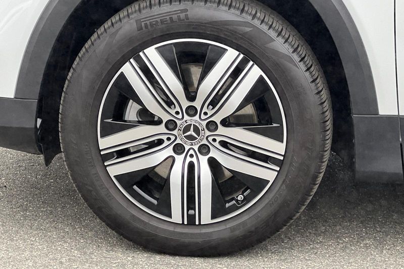 2023 Mercedes-Benz EQB 300Image 33