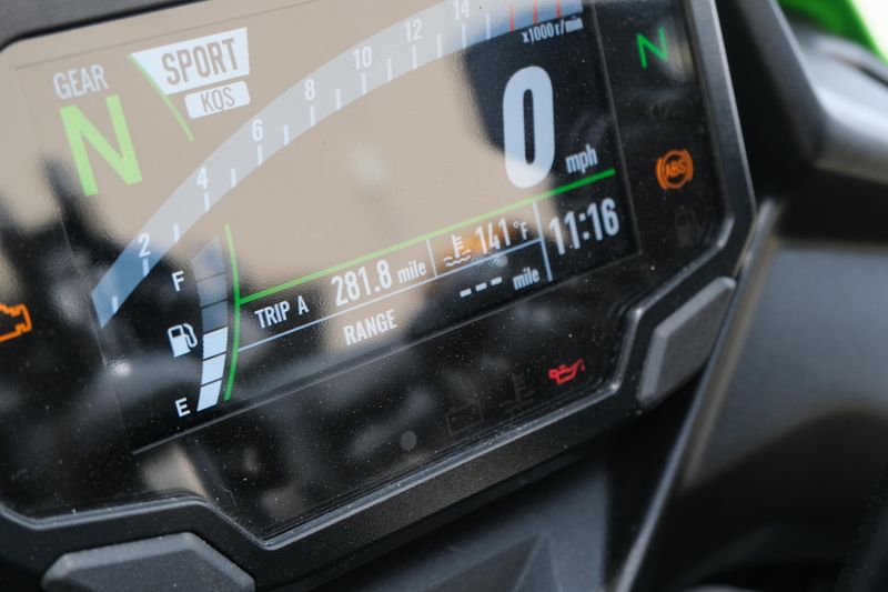 USED 2024 KAWASAKI NINJA ZX4RR ABS Image 28