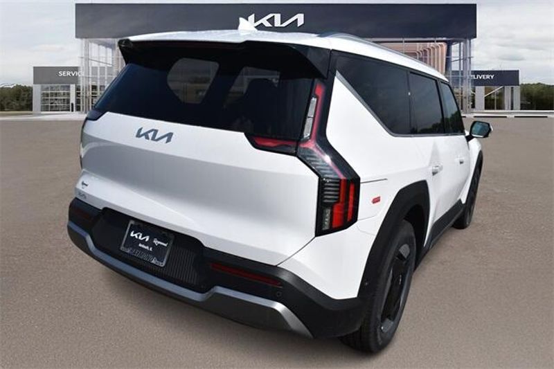 New 2026 Kia EV9 WindImage 3