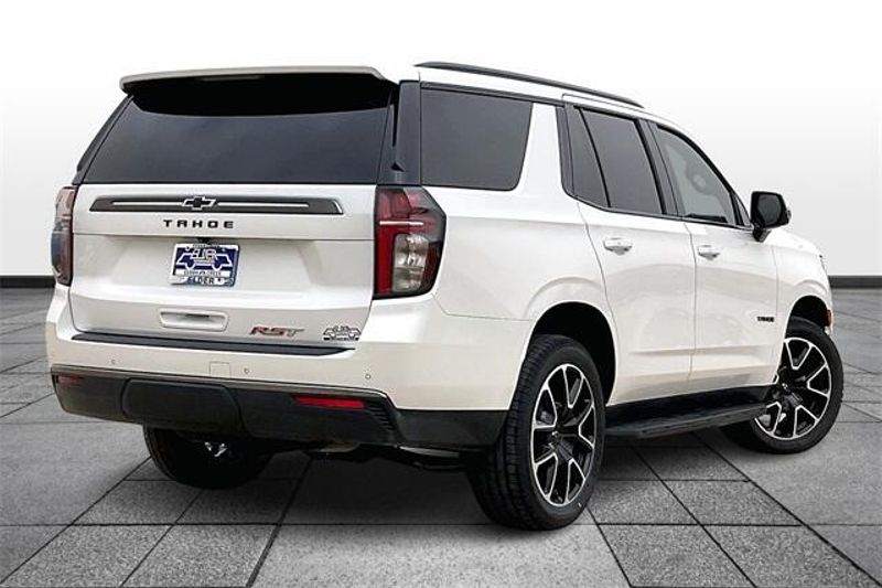 2022 Chevrolet Tahoe RSTImage 13