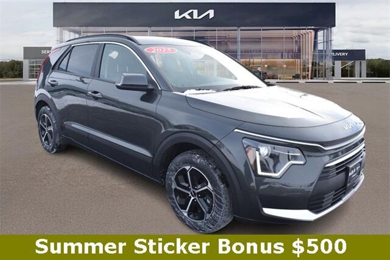 2025 Kia Niro EXImage 10
