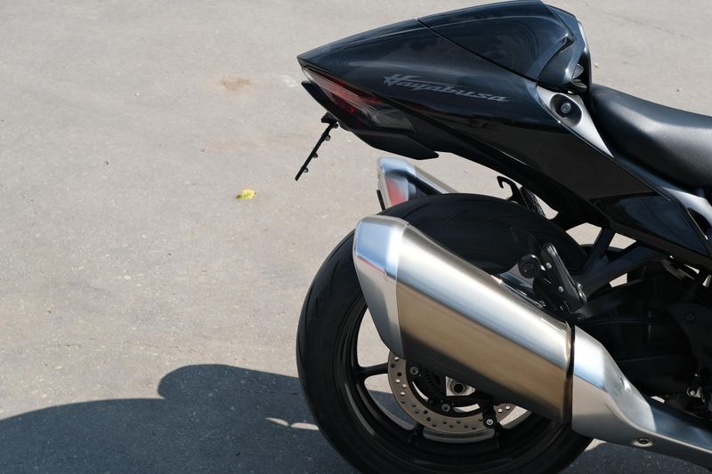 Used 2024 Suzuki HAYABUSA METALLIC MATTE BLACK NO 2 AND GLASS SPARKLE BLACK Image 11