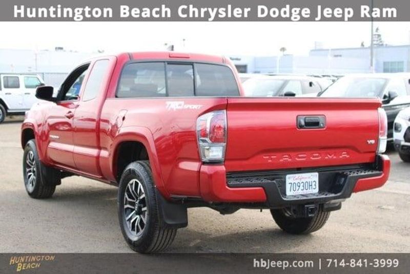 2022 Toyota Tacoma TRD SportImage 3