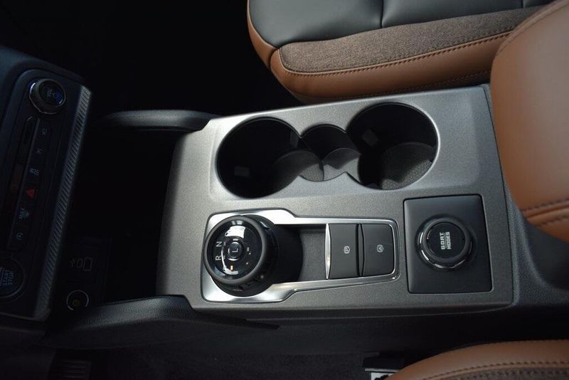 2025 Ford Bronco Sport Outer BanksImage 15