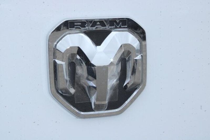 2025 RAM ProMaster 1500 High Roof 136 WBImage 11