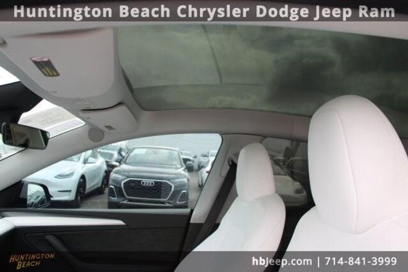 2023 Tesla Model Y Long RangeImage 26