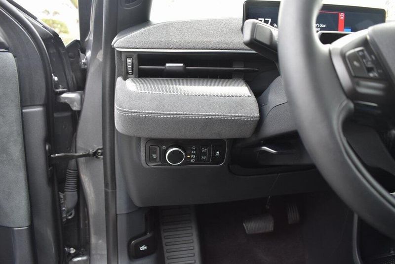 Used 2023 Ford Mustang Mach-E GTImage 18