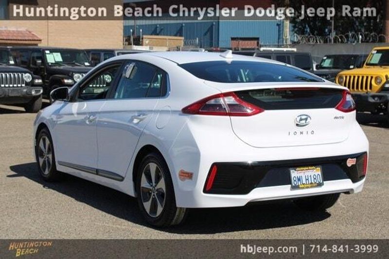 2019 Hyundai IONIQ Electric LimitedImage 3