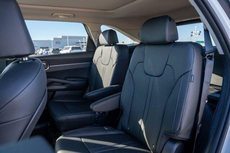 New 2026 Kia Sorento Hybrid EXImage 14