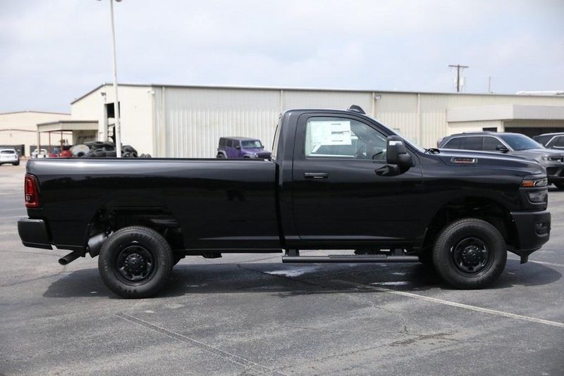 2025 RAM 2500 Tradesman Regular Cab 4x4 8