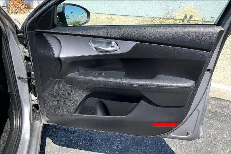 Used 2023 Kia Forte LXSImage 23
