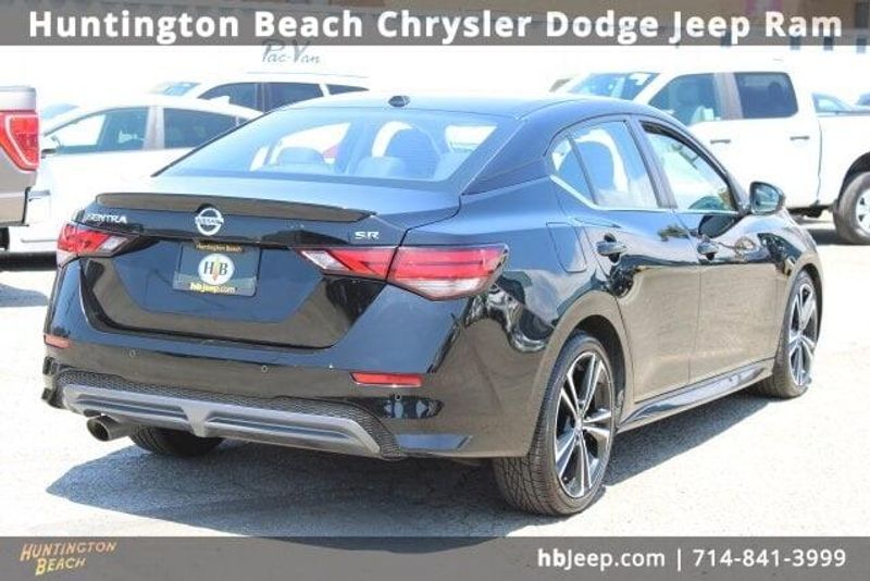 2020 Nissan Sentra SRImage 5