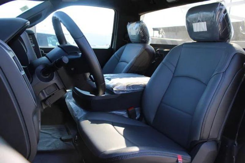 2024 RAM 2500 Tradesman Regular Cab Harbor BodyImage 30