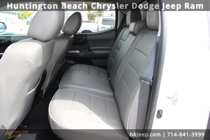 2016 Toyota Tacoma SR5Image 37