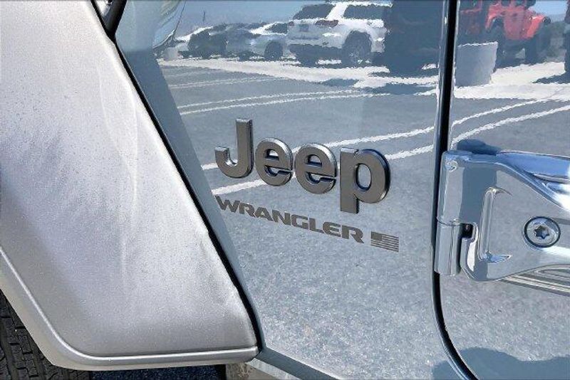 New 2026 Jeep Wrangler 4-door Sport SImage 13
