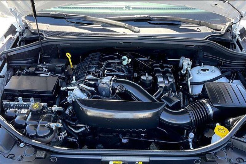 Used 2021 Jeep Grand Cherokee Laredo XImage 9