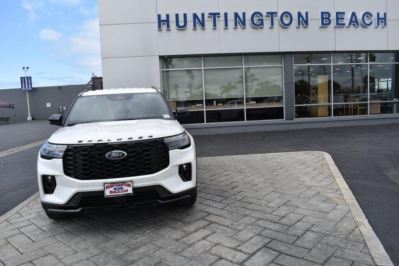 2025 Ford Explorer ST-LineImage 20