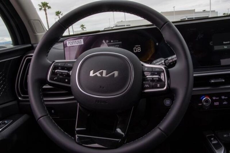 2025 Kia Sorento SImage 3