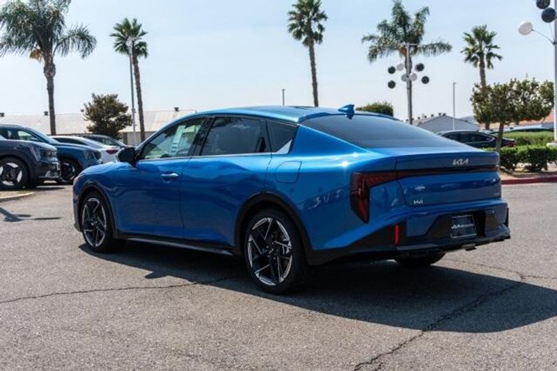 New 2025 Kia K4 GT-LineImage 5