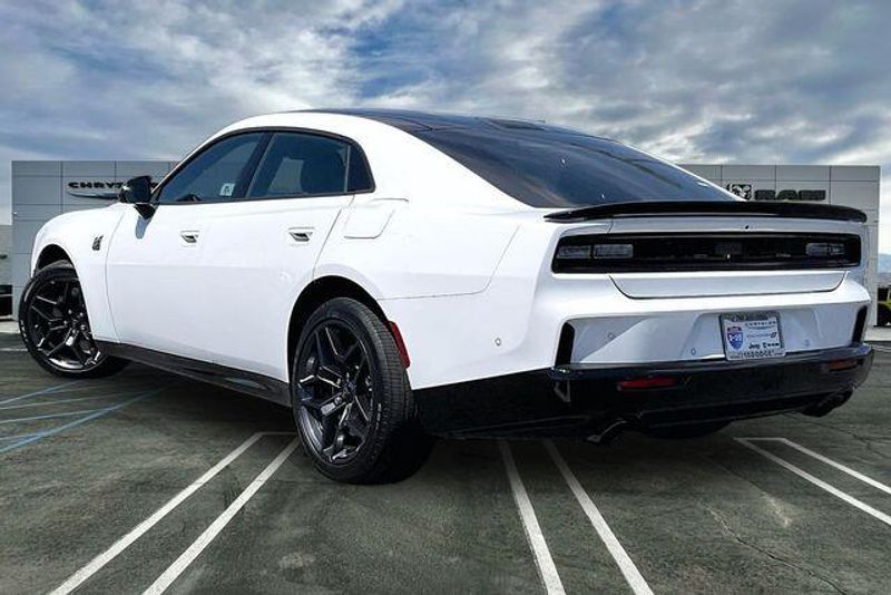New 2026 Dodge Charger Scat Pack 4-door AwdImage 2