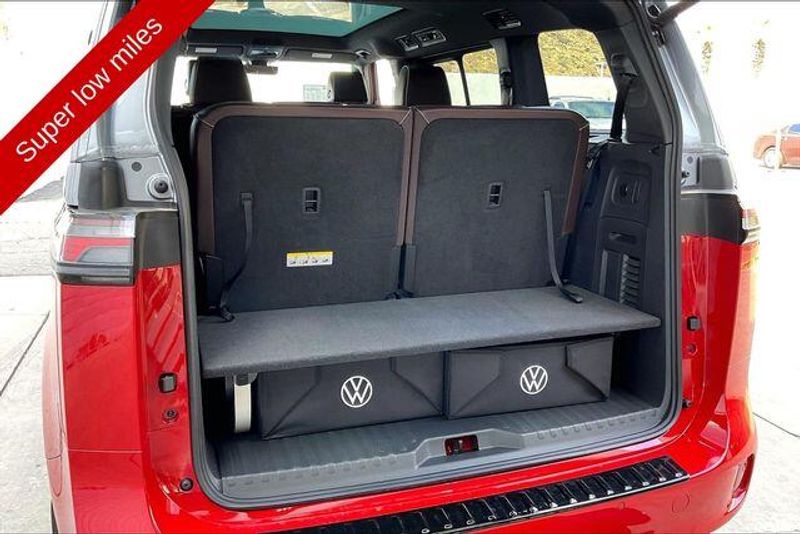 Used 2025 Volkswagen ID. Buzz Pro S PlusImage 33
