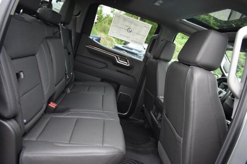 New 2026 Chevrolet Silverado 1500 RSTImage 18