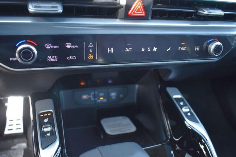 New 2026 Kia Sorento X-Line SXImage 32