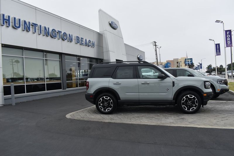 2024 Ford Bronco Sport Outer BanksImage 3