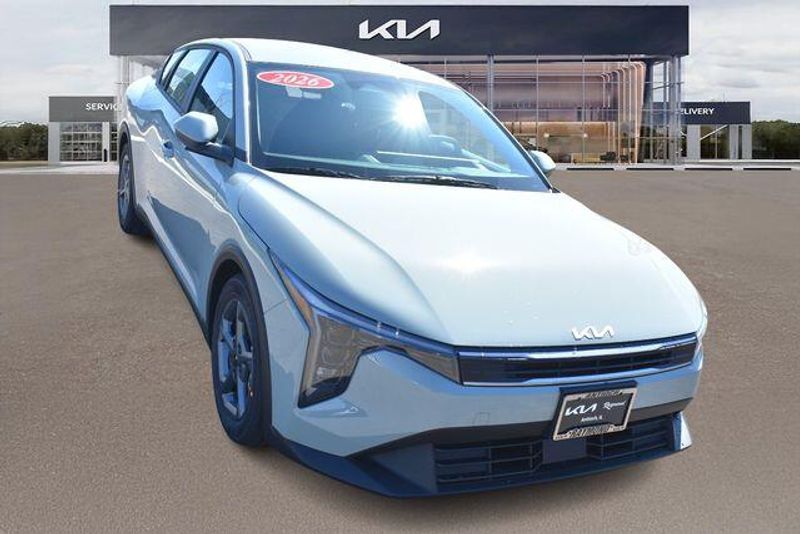 New 2026 Kia K4 LXSImage 10