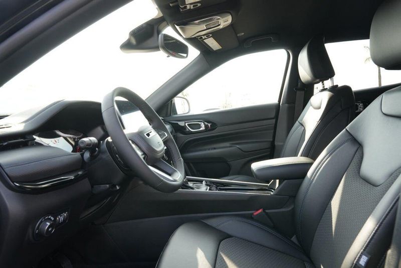 New 2026 Jeep Compass LatitudeImage 11