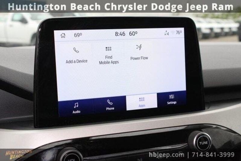 2022 Ford Escape SE HybridImage 26