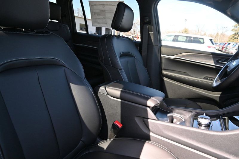 2025 Jeep Grand Cherokee L LimitedImage 19
